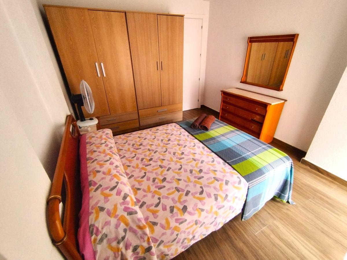 Sunny Flat With Huge Terrace! Close Downtown! Alicante Bagian luar foto