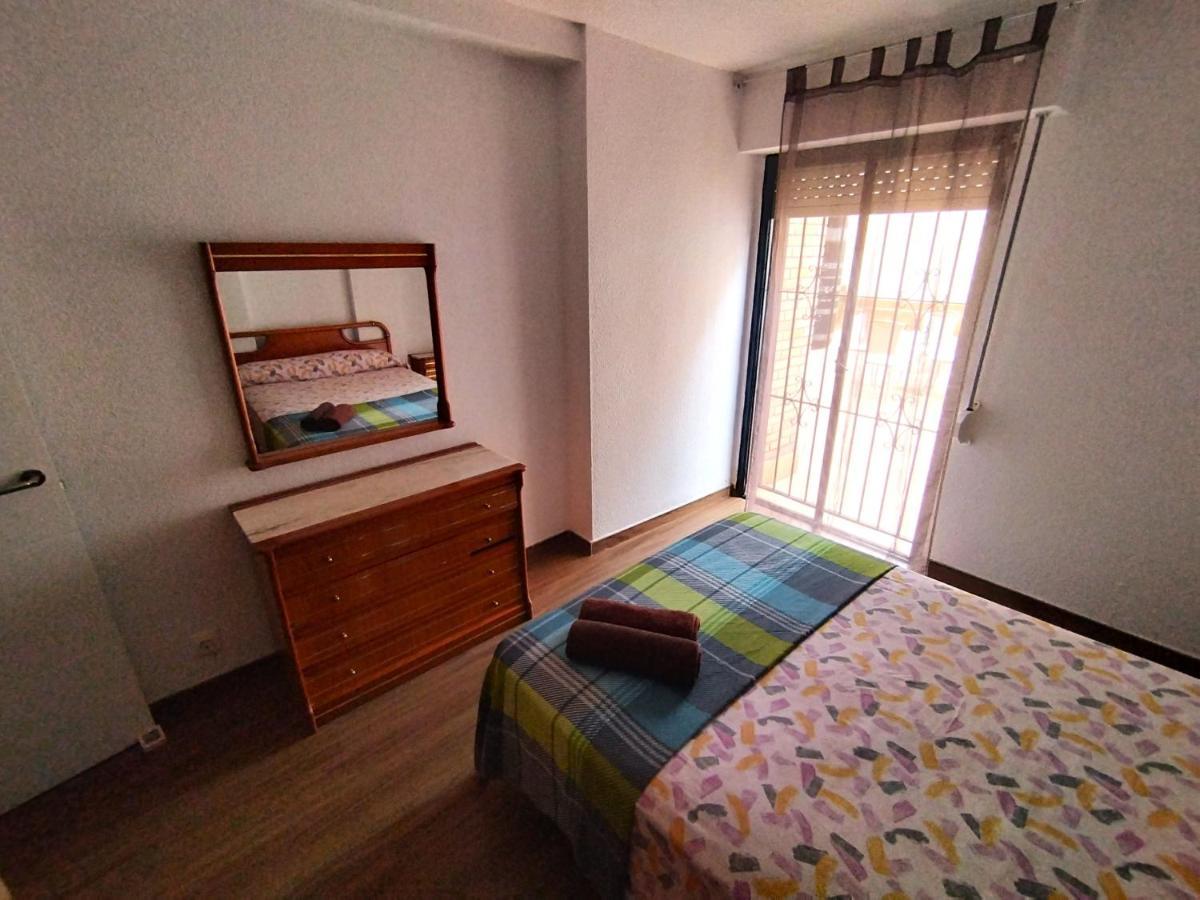 Sunny Flat With Huge Terrace! Close Downtown! Alicante Bagian luar foto